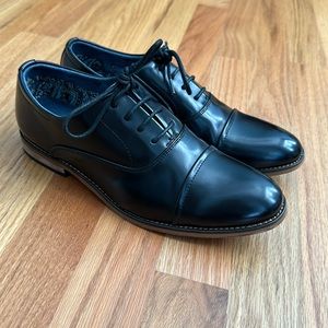 EUC Boys Black dress shoes